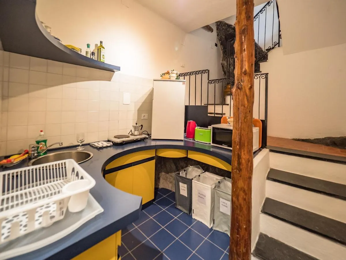 Refilea Sea View Tower Villa Βερνάτσα