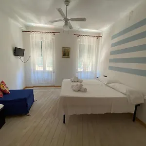 Holidays Apartment