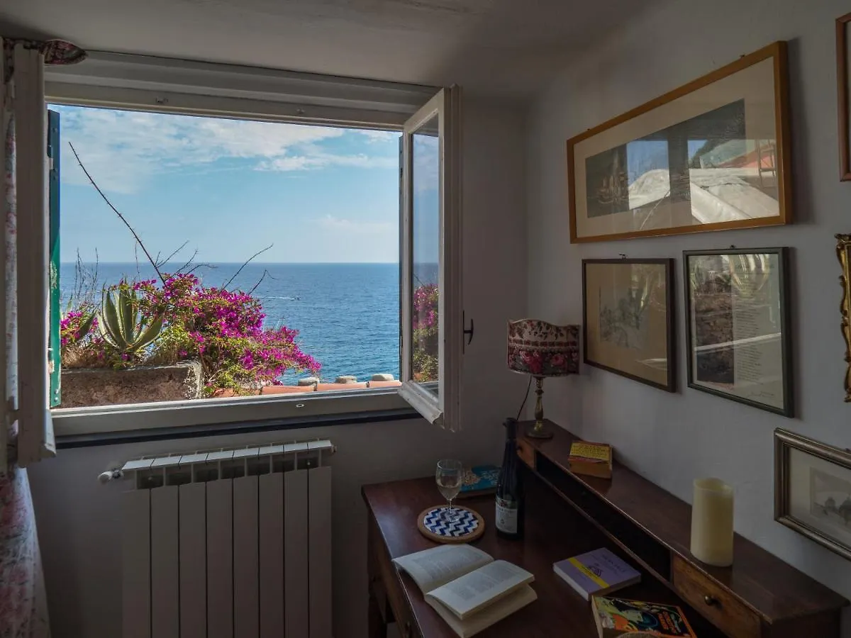 Refilea Sea View Tower Villa Vernazza