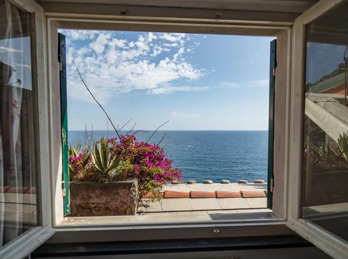 Refilea Sea View Tower Villa Vernazza