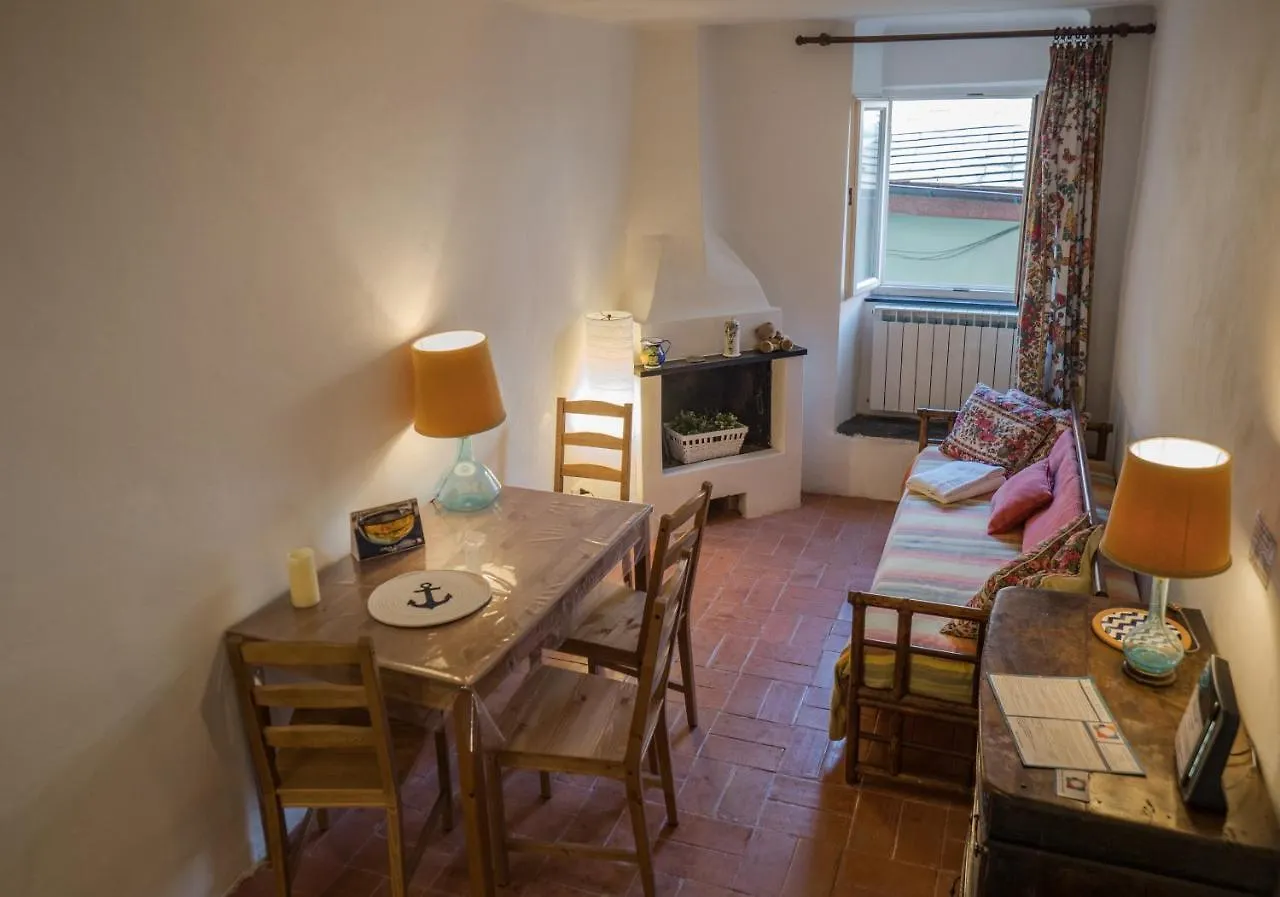 Refilea Sea View Tower Villa Vernazza 0*,