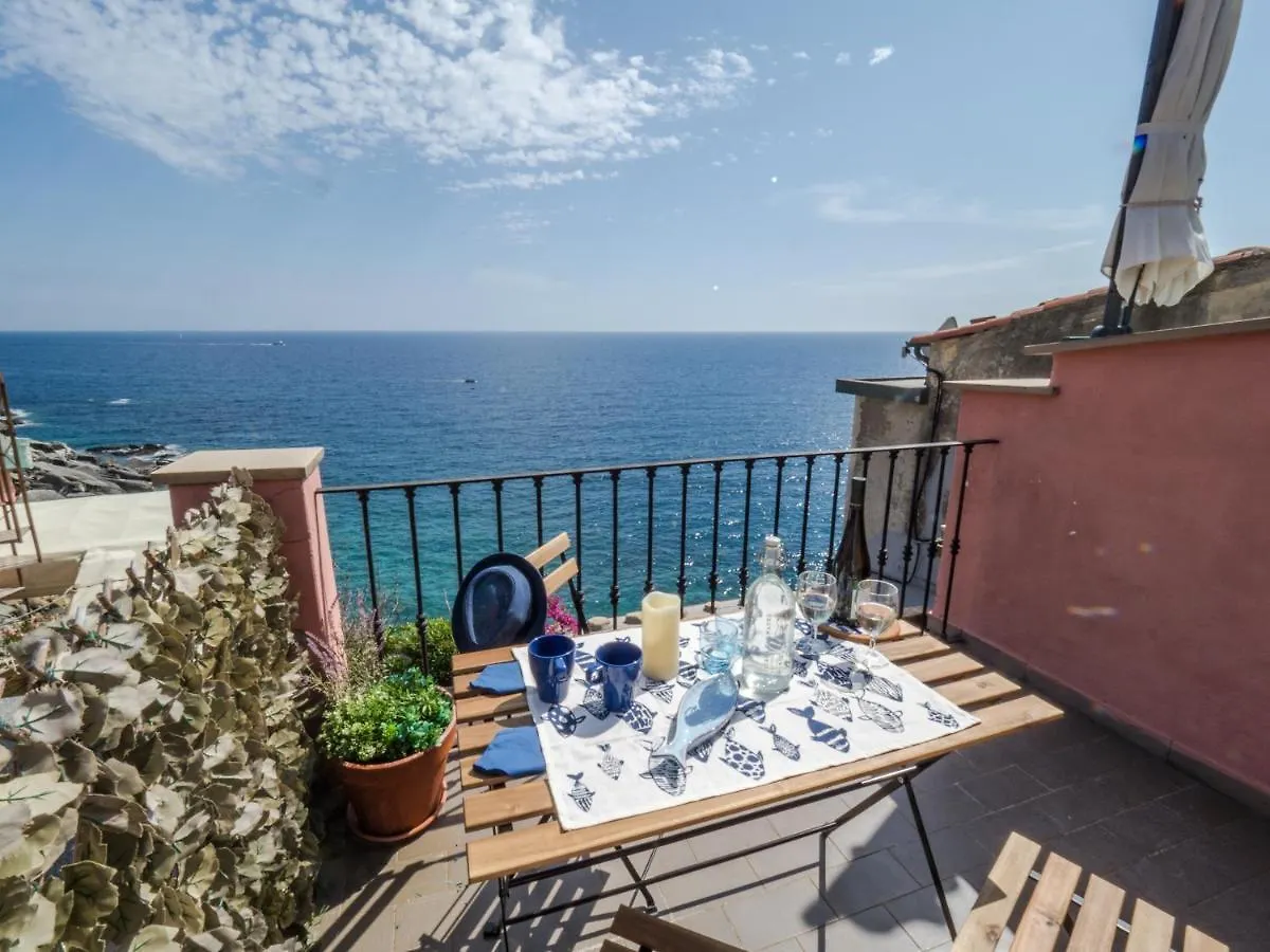 Refilea Sea View Tower Villa Vernazza
